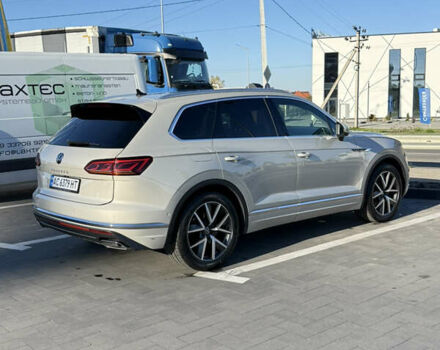 Бежевий Фольксваген Туарег, об'ємом двигуна 2.97 л та пробігом 265 тис. км за 48000 $, фото 3 на Automoto.ua