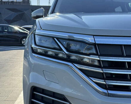 Бежевий Фольксваген Туарег, об'ємом двигуна 2.97 л та пробігом 265 тис. км за 48000 $, фото 15 на Automoto.ua