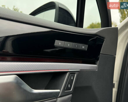 Бежевый Фольксваген Туарег, объемом двигателя 2.99 л и пробегом 9 тыс. км за 77000 $, фото 25 на Automoto.ua