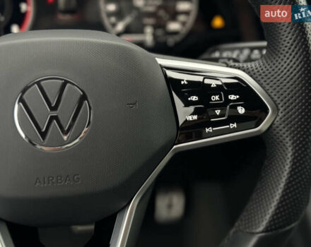 Бежевый Фольксваген Туарег, объемом двигателя 2.99 л и пробегом 9 тыс. км за 77000 $, фото 29 на Automoto.ua