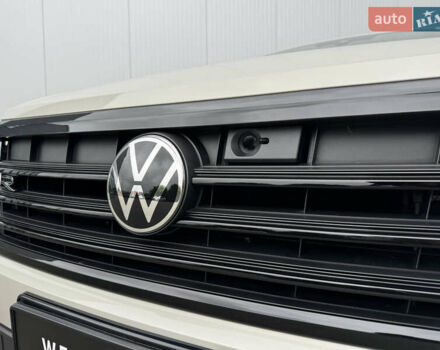 Бежевый Фольксваген Туарег, объемом двигателя 2.99 л и пробегом 9 тыс. км за 77000 $, фото 11 на Automoto.ua