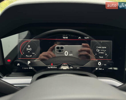 Бежевый Фольксваген Туарег, объемом двигателя 2.99 л и пробегом 9 тыс. км за 77000 $, фото 43 на Automoto.ua