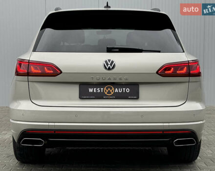 Бежевый Фольксваген Туарег, объемом двигателя 2.99 л и пробегом 9 тыс. км за 77000 $, фото 4 на Automoto.ua