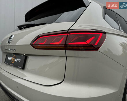 Бежевый Фольксваген Туарег, объемом двигателя 2.99 л и пробегом 9 тыс. км за 77000 $, фото 8 на Automoto.ua