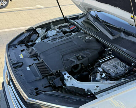 Бежевий Фольксваген Туарег, об'ємом двигуна 2.97 л та пробігом 265 тис. км за 48000 $, фото 20 на Automoto.ua