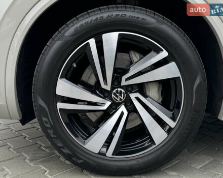 Бежевый Фольксваген Туарег, объемом двигателя 2.99 л и пробегом 9 тыс. км за 77000 $, фото 9 на Automoto.ua