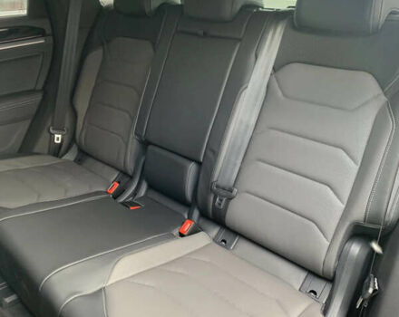 Бежевый Фольксваген Туарег, объемом двигателя 2.97 л и пробегом 27 тыс. км за 77000 $, фото 33 на Automoto.ua