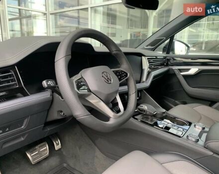 Бежевый Фольксваген Туарег, объемом двигателя 2.97 л и пробегом 27 тыс. км за 77000 $, фото 20 на Automoto.ua