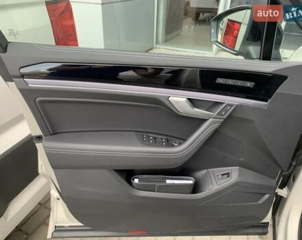 Бежевый Фольксваген Туарег, объемом двигателя 2.97 л и пробегом 27 тыс. км за 77000 $, фото 23 на Automoto.ua