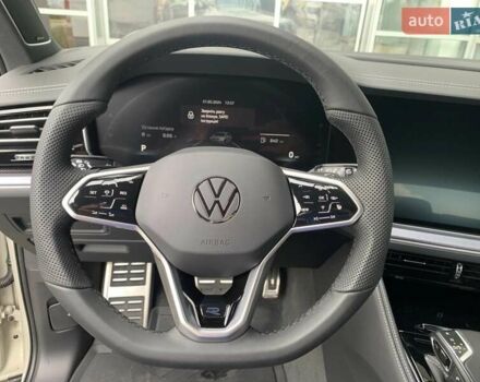 Бежевый Фольксваген Туарег, объемом двигателя 2.97 л и пробегом 27 тыс. км за 77000 $, фото 25 на Automoto.ua