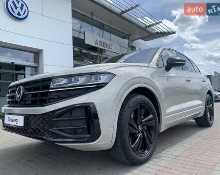 Бежевый Фольксваген Туарег, объемом двигателя 2.97 л и пробегом 27 тыс. км за 77000 $, фото 6 на Automoto.ua