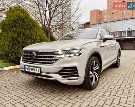 Бежевий Фольксваген Туарег, об'ємом двигуна 3 л та пробігом 72 тис. км за 47900 $, фото 1 на Automoto.ua