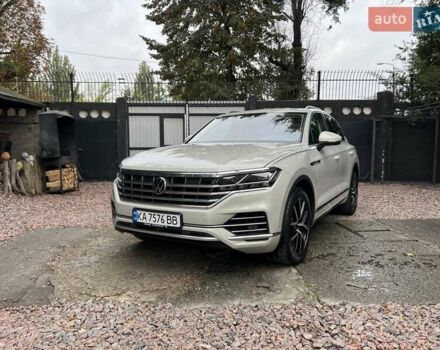 Бежевий Фольксваген Туарег, об'ємом двигуна 2.97 л та пробігом 129 тис. км за 58000 $, фото 1 на Automoto.ua