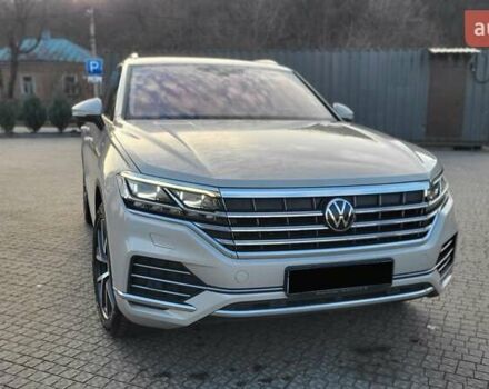 Бежевий Фольксваген Туарег, об'ємом двигуна 2.97 л та пробігом 128 тис. км за 53500 $, фото 1 на Automoto.ua