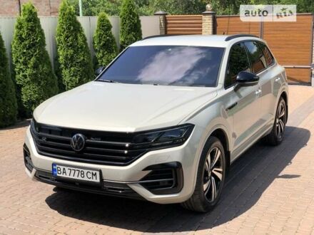 Фольксваген Туарег 2022 у Кропивницькому (Кіровограді) на Automoto.ua Бежевий Фольксваген Туарег, об'ємом двигуна 3 л та пробігом 5 тис. км за 79999 $, фото 1 на Automoto.ua