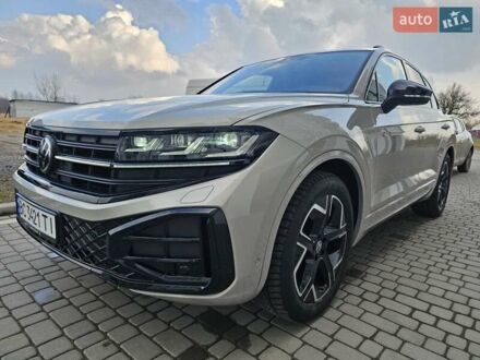 Фольксваген Туарег 2024 у Мостисках на Automoto.ua Бежевий Фольксваген Туарег, об'ємом двигуна 2.97 л та пробігом 10 тис. км за 82900 $, фото 1 на Automoto.ua