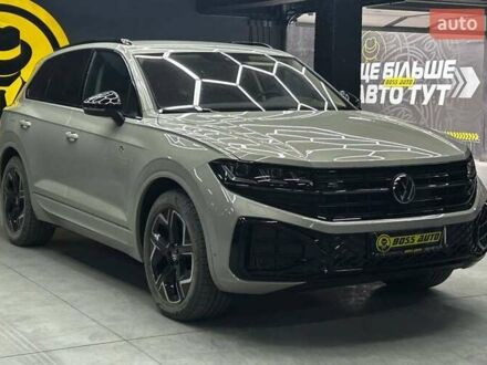 Бежевий Фольксваген Туарег, об'ємом двигуна 2.97 л та пробігом 7 тис. км за 86600 $, фото 1 на Automoto.ua