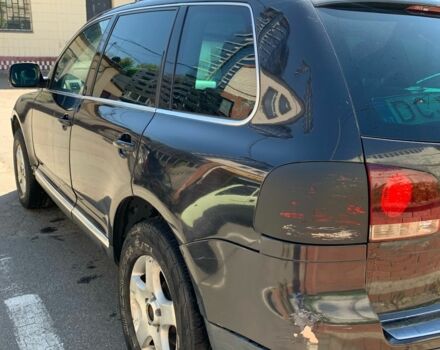 Черный Фольксваген Туарег, объемом двигателя 3.2 л и пробегом 270 тыс. км за 3475 $, фото 13 на Automoto.ua