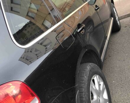 Чорний Фольксваген Туарег, об'ємом двигуна 2.5 л та пробігом 300 тис. км за 10500 $, фото 4 на Automoto.ua