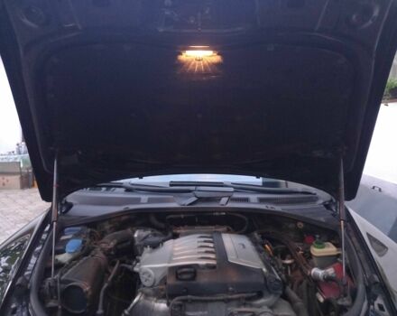 Черный Фольксваген Туарег, объемом двигателя 3.2 л и пробегом 204 тыс. км за 8100 $, фото 7 на Automoto.ua