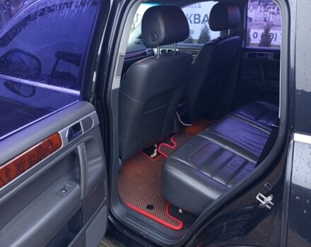 Черный Фольксваген Туарег, объемом двигателя 3 л и пробегом 237 тыс. км за 14300 $, фото 11 на Automoto.ua