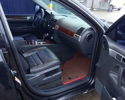 Черный Фольксваген Туарег, объемом двигателя 3 л и пробегом 237 тыс. км за 14300 $, фото 8 на Automoto.ua