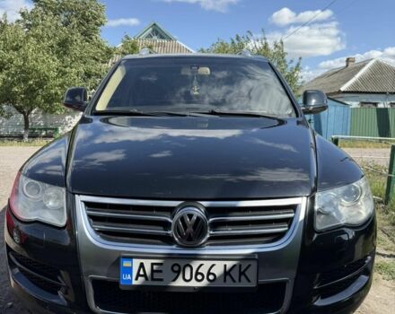 Черный Фольксваген Туарег, объемом двигателя 3 л и пробегом 330 тыс. км за 10500 $, фото 1 на Automoto.ua