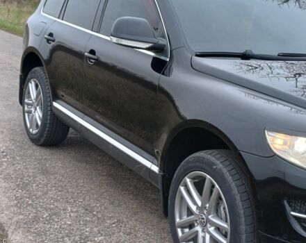 Черный Фольксваген Туарег, объемом двигателя 3 л и пробегом 146 тыс. км за 13000 $, фото 2 на Automoto.ua