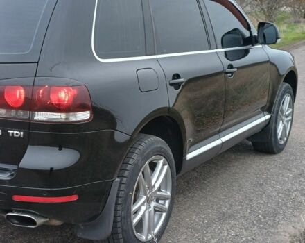 Черный Фольксваген Туарег, объемом двигателя 3 л и пробегом 146 тыс. км за 13000 $, фото 3 на Automoto.ua