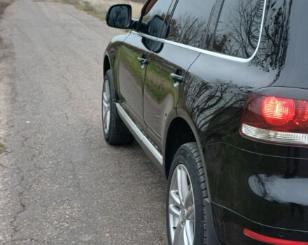 Черный Фольксваген Туарег, объемом двигателя 3 л и пробегом 146 тыс. км за 13000 $, фото 4 на Automoto.ua