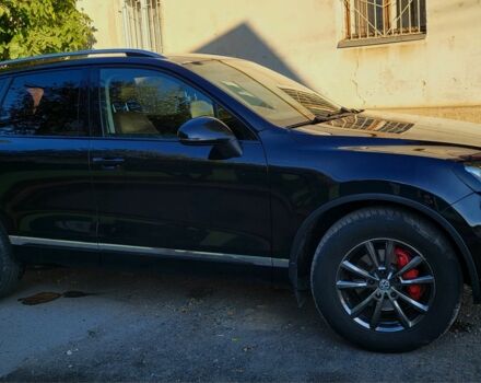 Чорний Фольксваген Туарег, об'ємом двигуна 3 л та пробігом 306 тис. км за 17000 $, фото 3 на Automoto.ua