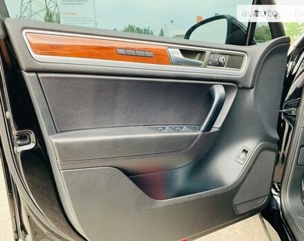 Черный Фольксваген Туарег, объемом двигателя 3 л и пробегом 264 тыс. км за 18500 $, фото 11 на Automoto.ua