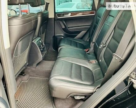 Черный Фольксваген Туарег, объемом двигателя 3 л и пробегом 264 тыс. км за 18500 $, фото 13 на Automoto.ua