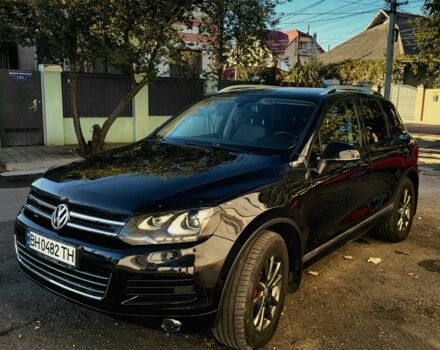 Чорний Фольксваген Туарег, об'ємом двигуна 3 л та пробігом 306 тис. км за 17000 $, фото 1 на Automoto.ua