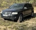 Черный Фольксваген Туарег, объемом двигателя 2.5 л и пробегом 350 тыс. км за 8800 $, фото 1 на Automoto.ua