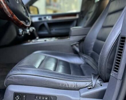 Чорний Фольксваген Туарег, об'ємом двигуна 3.2 л та пробігом 300 тис. км за 7600 $, фото 7 на Automoto.ua