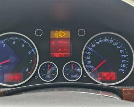 Черный Фольксваген Туарег, объемом двигателя 3.2 л и пробегом 237 тыс. км за 7500 $, фото 24 на Automoto.ua