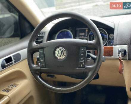 Черный Фольксваген Туарег, объемом двигателя 2.5 л и пробегом 373 тыс. км за 6950 $, фото 55 на Automoto.ua