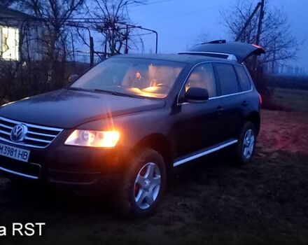 Черный Фольксваген Туарег, объемом двигателя 2.5 л и пробегом 310 тыс. км за 7500 $, фото 6 на Automoto.ua