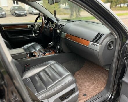 Чорний Фольксваген Туарег, об'ємом двигуна 3.2 л та пробігом 280 тис. км за 5000 $, фото 6 на Automoto.ua