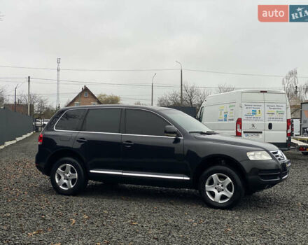 Черный Фольксваген Туарег, объемом двигателя 2.5 л и пробегом 373 тыс. км за 6950 $, фото 48 на Automoto.ua