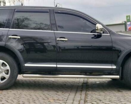 Черный Фольксваген Туарег, объемом двигателя 3.2 л и пробегом 237 тыс. км за 7500 $, фото 5 на Automoto.ua