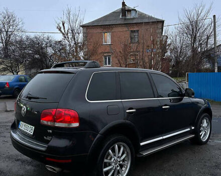 Черный Фольксваген Туарег, объемом двигателя 4.17 л и пробегом 343 тыс. км за 5500 $, фото 4 на Automoto.ua