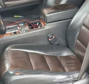 Черный Фольксваген Туарег, объемом двигателя 3.2 л и пробегом 237 тыс. км за 7500 $, фото 18 на Automoto.ua