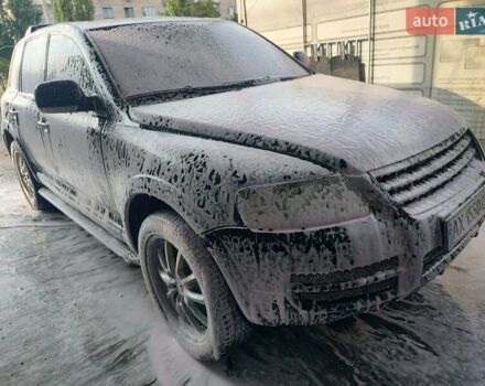 Черный Фольксваген Туарег, объемом двигателя 4.2 л и пробегом 330 тыс. км за 7500 $, фото 3 на Automoto.ua
