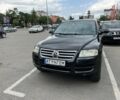 Черный Фольксваген Туарег, объемом двигателя 2.5 л и пробегом 317 тыс. км за 6700 $, фото 8 на Automoto.ua