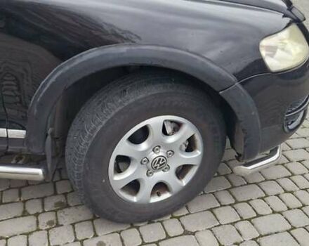 Черный Фольксваген Туарег, объемом двигателя 3.2 л и пробегом 237 тыс. км за 7500 $, фото 13 на Automoto.ua