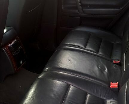 Черный Фольксваген Туарег, объемом двигателя 2.5 л и пробегом 310 тыс. км за 7500 $, фото 4 на Automoto.ua