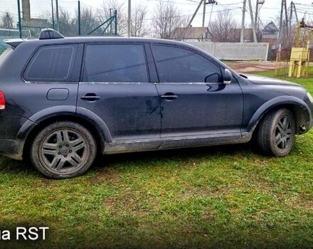 Черный Фольксваген Туарег, объемом двигателя 3.2 л и пробегом 204 тыс. км за 7400 $, фото 3 на Automoto.ua