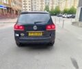 Черный Фольксваген Туарег, объемом двигателя 2.5 л и пробегом 168 тыс. км за 3900 $, фото 3 на Automoto.ua